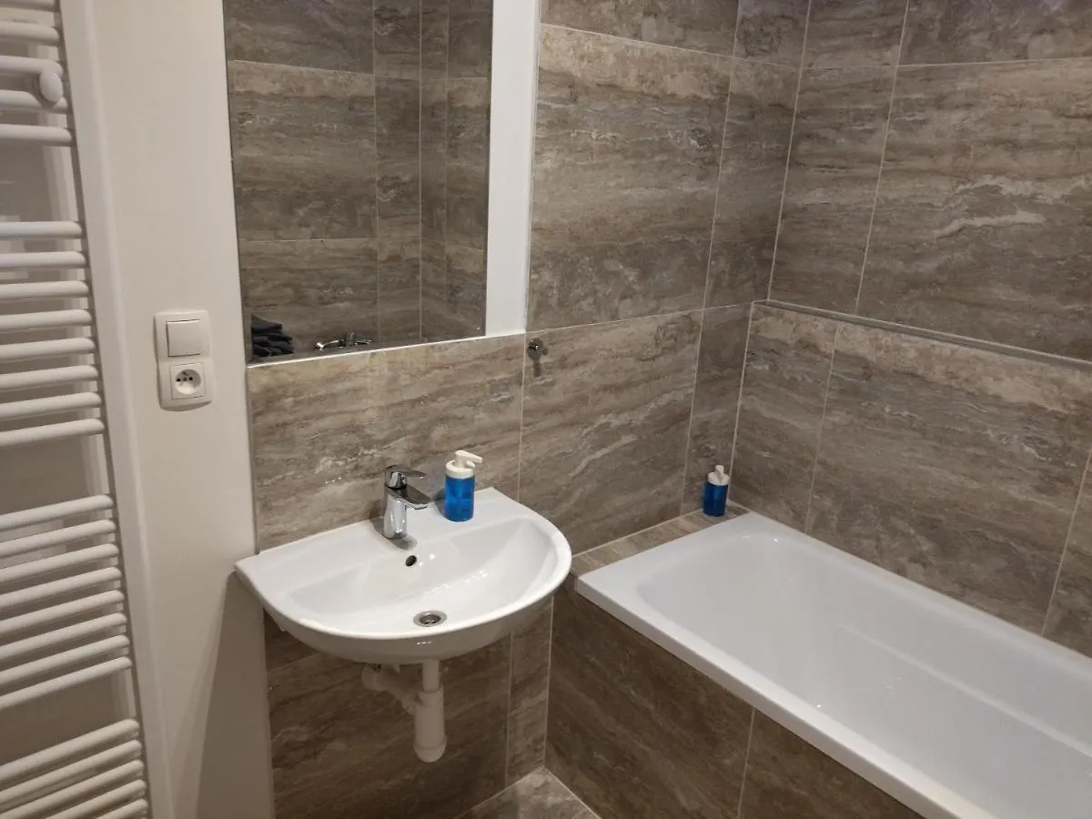 פראג Brand New One Bedroom Apartment #54 In Brand New Building With Free Parking
